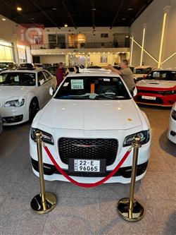 کرایسلەر 300